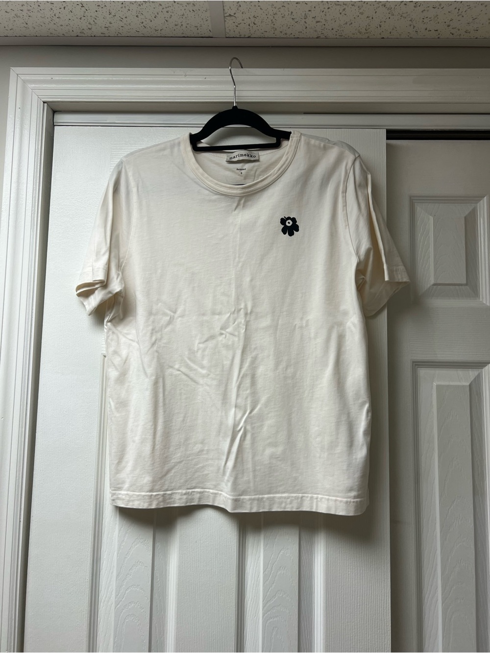 Marimekko Ivory Short Sleeve Tee with Black Flower Logo
